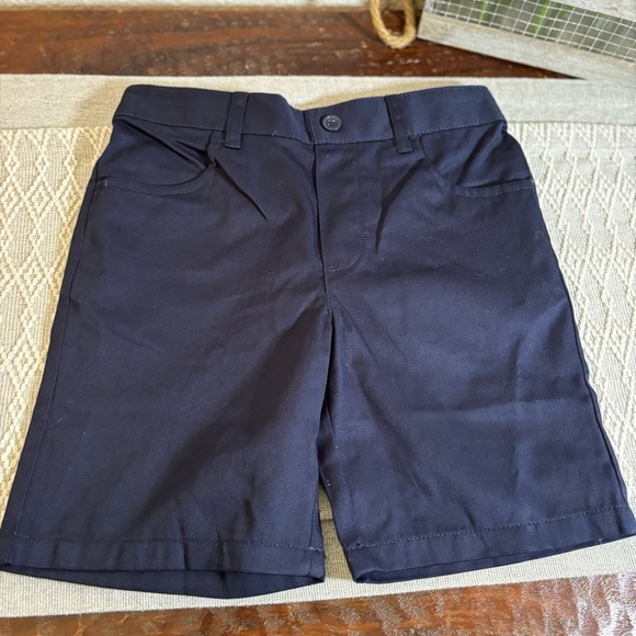 French Toast Boys' Flat Front Stretch Twill Short. Navy Size 8. Uniform shorts. - Picture 2 of 5